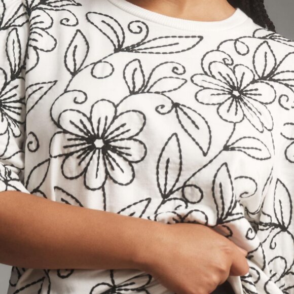 ANTHROPOLOGIE Maeve Puff-Sleeve Embroidered White Pullover Top Size XS NWT - Picture 2 of 5